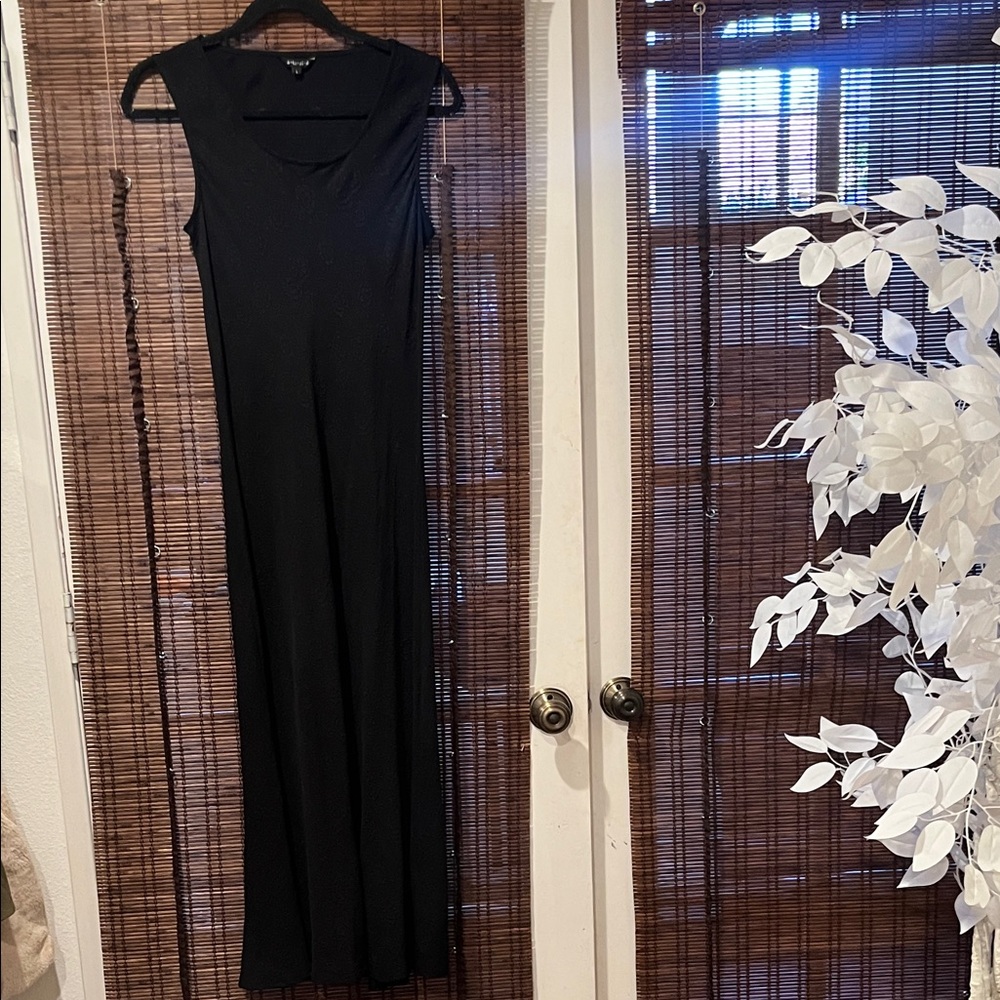 Elegant Black Sleeveless Maxi Dress